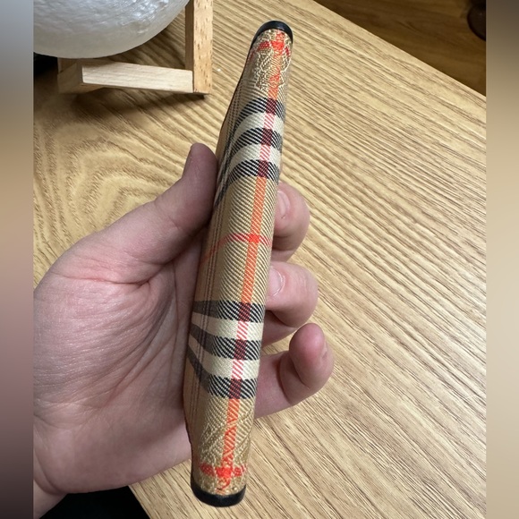 đź’•VINTAGE BURBERRY ADDRESS BOOK/CALENDARđź’• - Picture 3 of 13